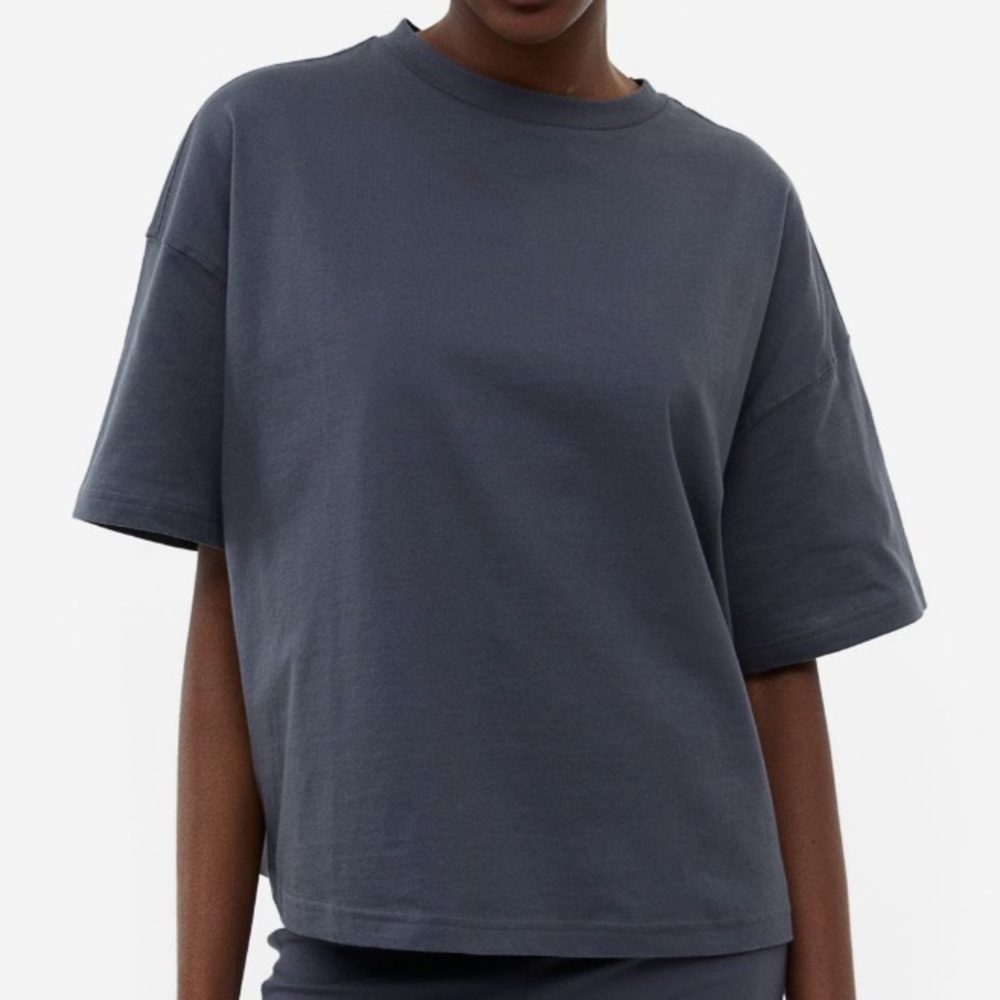 h&m tee